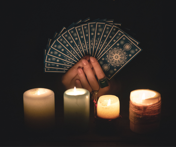 Tarot cards spread for guidance and open readings